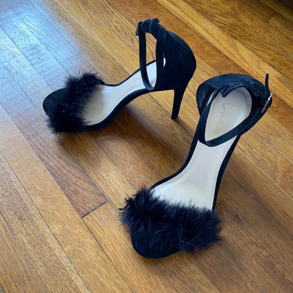Lulu’s black feather/fluffy ankle strap sandal heels
